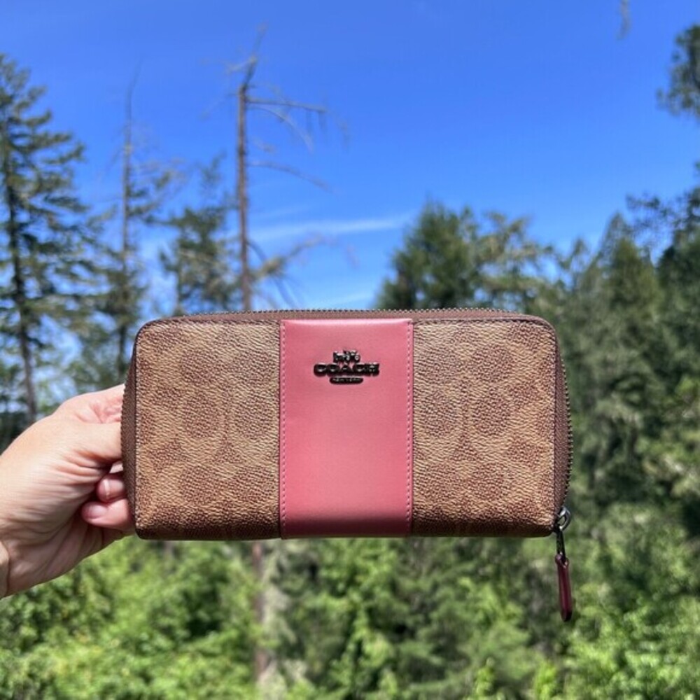 COACH Long Zip-Around Wallet Tan/Pink Signature Canvas & Leather w Gold Hardware